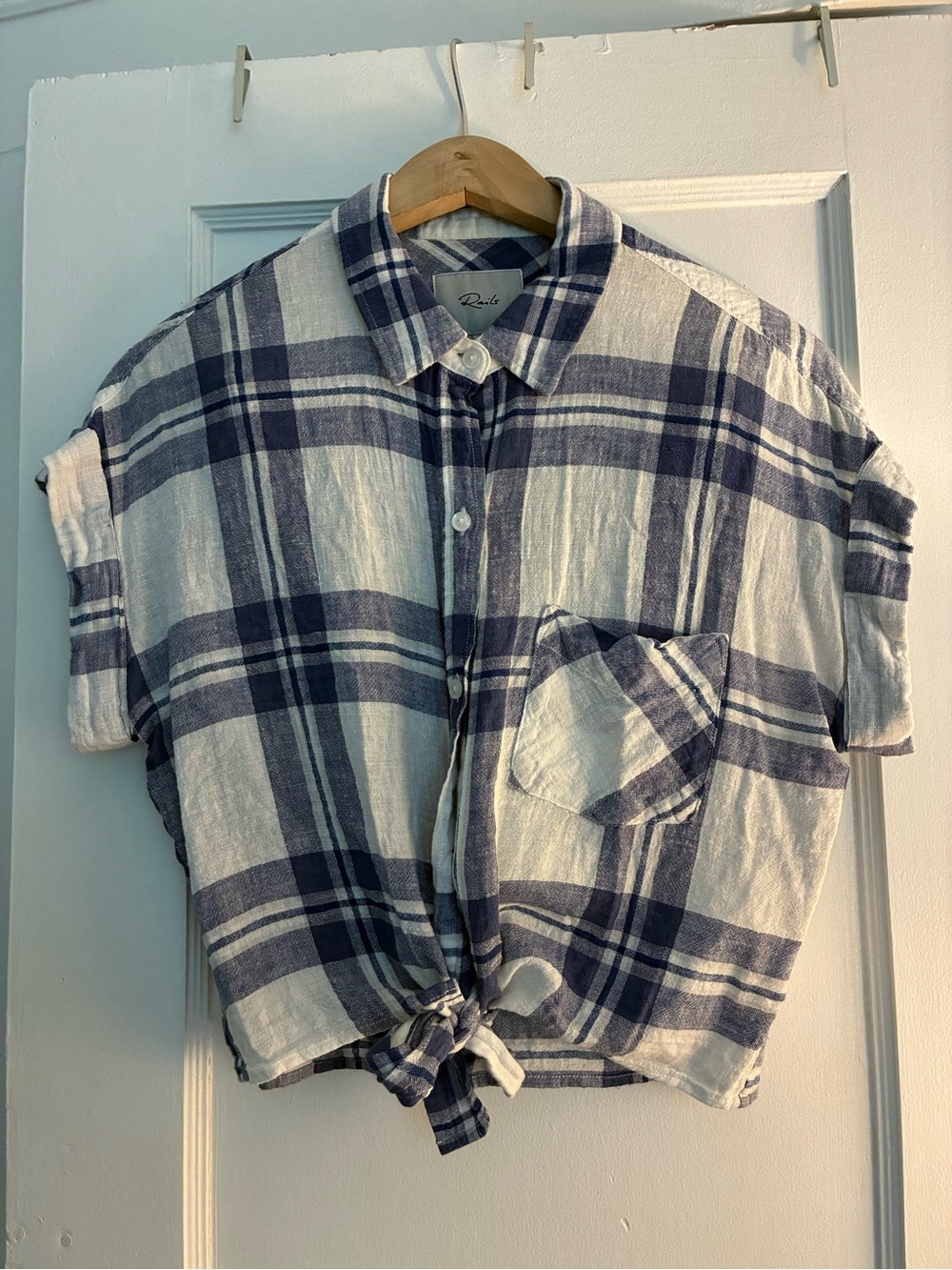 Rails Cropped Blue and White Plaid Short-Sleeve Button Shirt